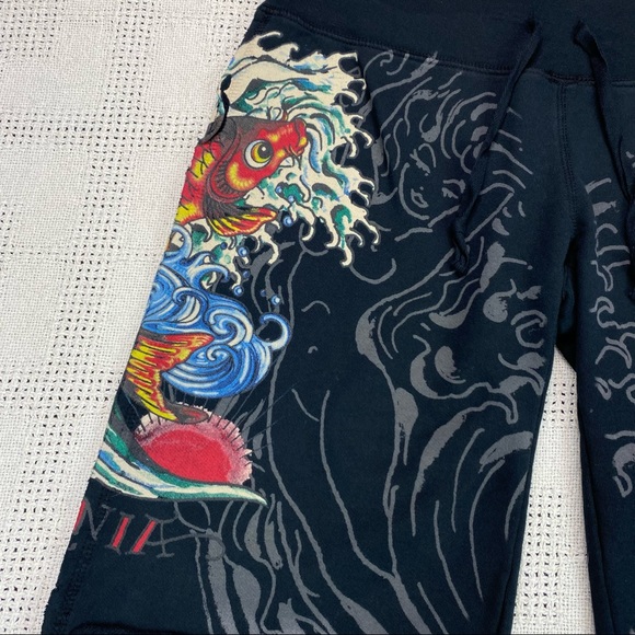 Ed Hardy sweat shorts - Picture 3 of 7